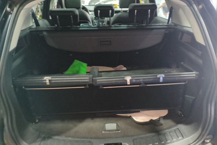 Used Land Rover Discovery Sport 2017 2.0T PURE Trunk