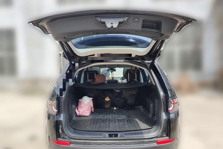 Used Land Rover Discovery Sport 2017 2.0T SE Trunk