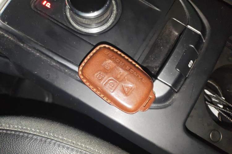 Used Land Rover Discovery Sport 2017 2.0T PURE Vehicle Key