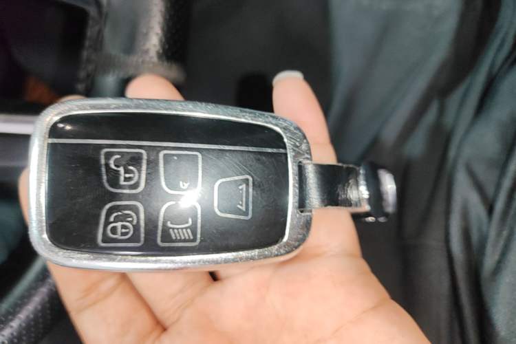 Used Land Rover Discovery Sport 2017 2.0T SE Vehicle Key