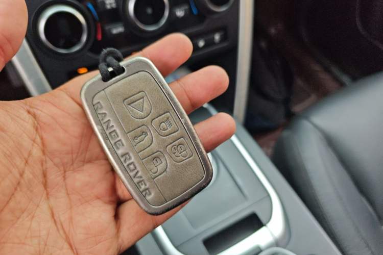 Used Land Rover Discovery Sport 2017 2.0T SE Vehicle Key