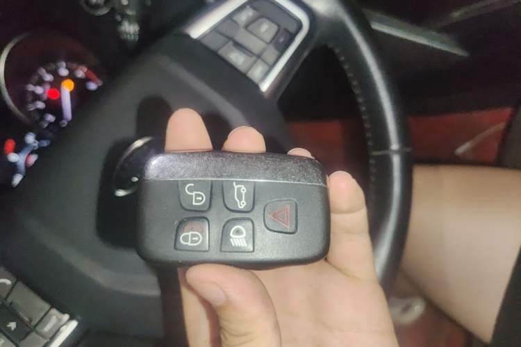 Used Land Rover Discovery Sport 2017 2.0T SE Vehicle Key