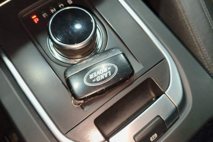 Used Land Rover Discovery Sport 2017 2.0T PURE Vehicle Key