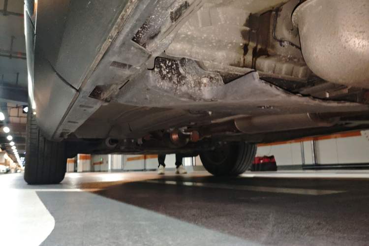 Used Land Rover Discovery Sport 2017 2.0T SE Chassis Rear Left