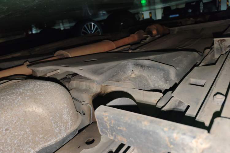 Used Land Rover Discovery Sport 2017 2.0T SE Chassis Rear Left