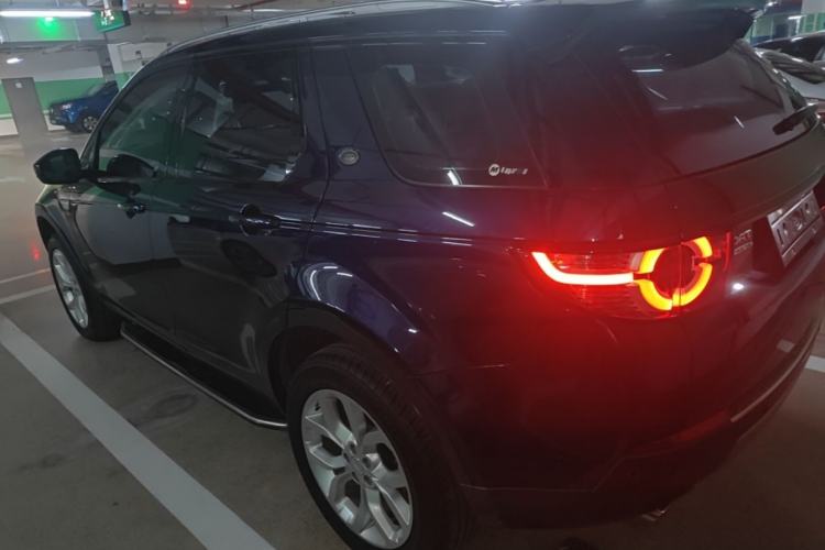 Used Land Rover Discovery Sport 2017 2.0T HSE Exterior 2