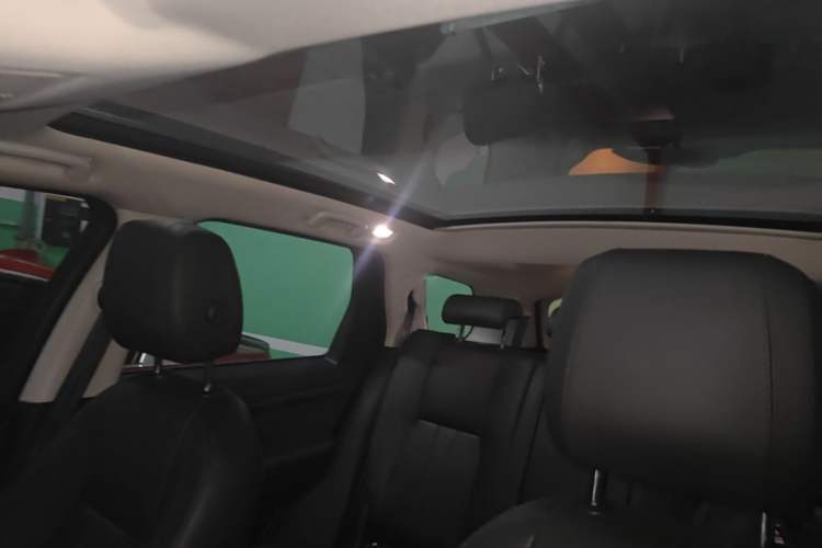 Used Land Rover Discovery Sport 2017 2.0T HSE Headliner