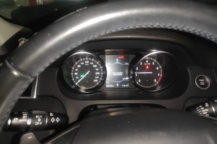Used Land Rover Discovery Sport 2017 2.0T SE Instrument Cluster