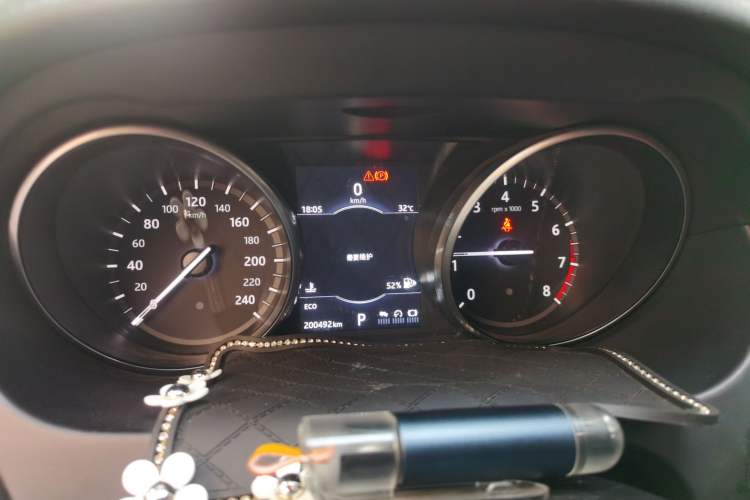 Used Land Rover Discovery Sport 2017 2.0T SE Instrument Cluster