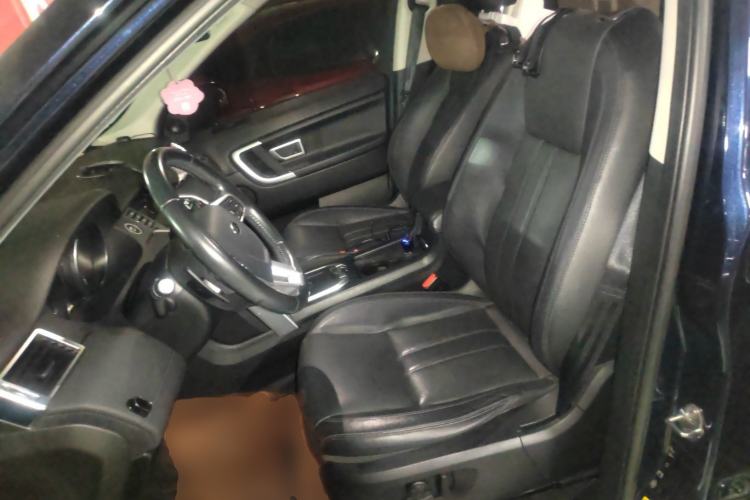 Used Land Rover Discovery Sport 2017 2.0T SE Left Front Seat