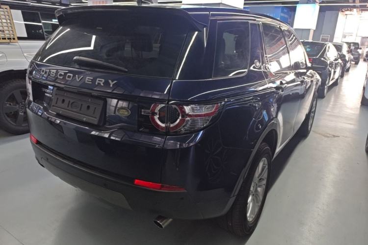 Used Land Rover Discovery Sport 2017 2.0T SE Rear Right 45 Deg