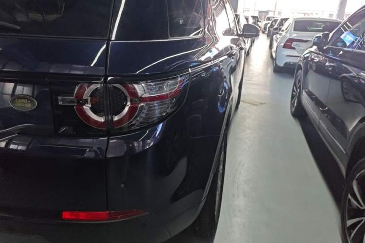 Used Land Rover Discovery Sport 2017 2.0T SE Right Rear Taillight