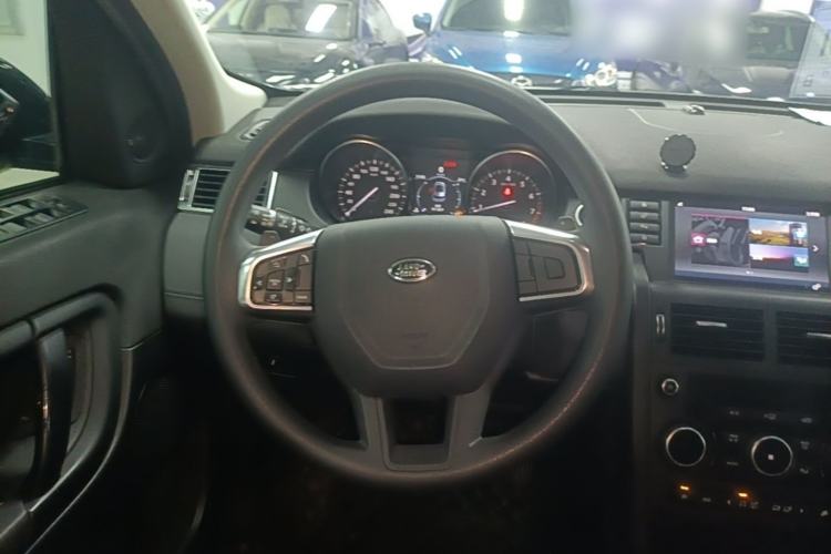 Used Land Rover Discovery Sport 2017 2.0T PURE Steering Wheel