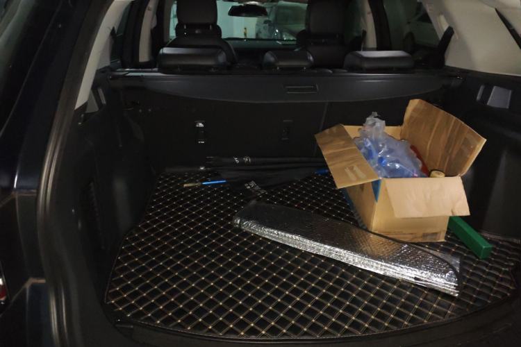 Used Land Rover Discovery Sport 2017 2.0T SE Trunk