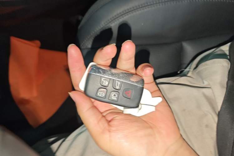 Used Land Rover Discovery Sport 2017 2.0T SE Vehicle Key