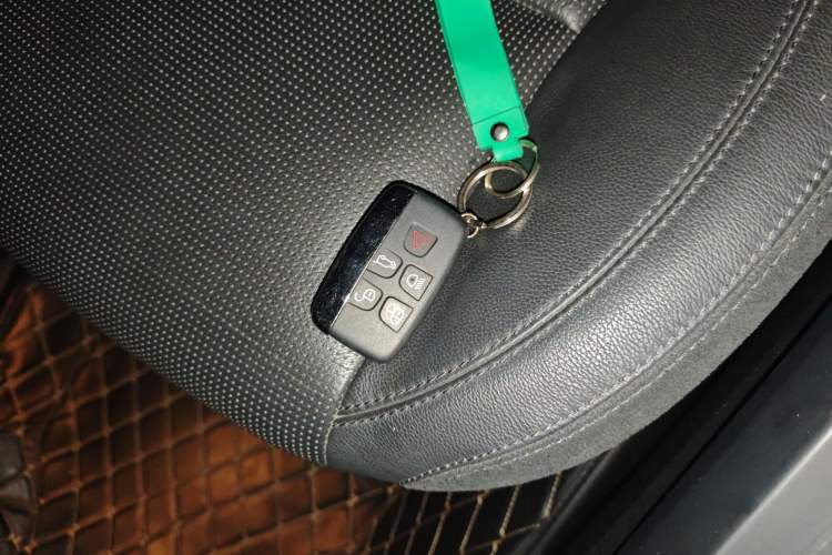 Used Land Rover Discovery Sport 2017 2.0T SE Vehicle Key