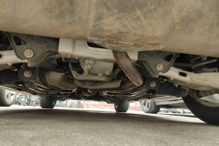 Used Land Rover Discovery Sport 2017 2.0T SE Chassis Rear