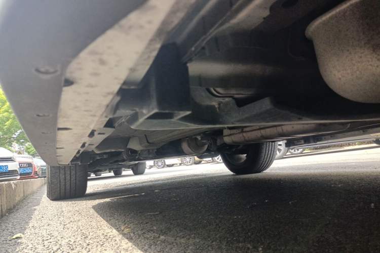 Used Land Rover Discovery Sport 2017 2.0T HSE Chassis Rear Left