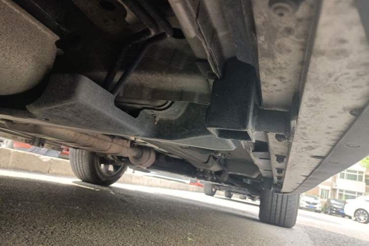 Used Land Rover Discovery Sport 2017 2.0T HSE Chassis Rear Right