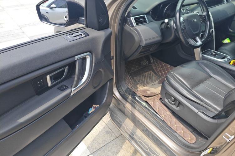 Used Land Rover Discovery Sport 2017 2.0T HSE Driver Seat