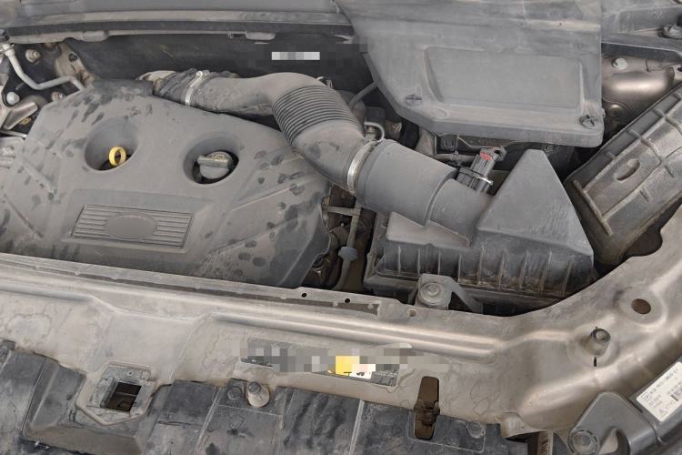 Used Land Rover Discovery Sport 2017 2.0T HSE Engine Bay