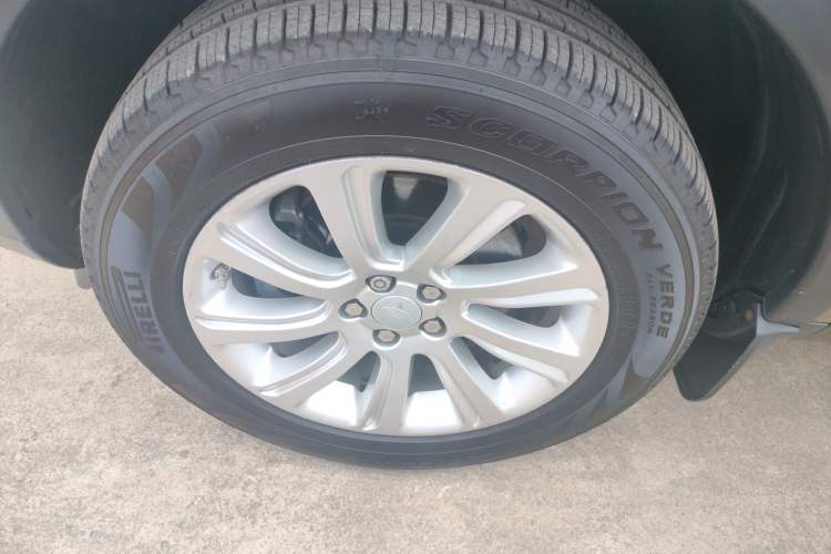 Used Land Rover Discovery Sport 2017 2.0T SE Exterior 1