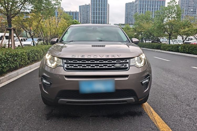 Used Land Rover Discovery Sport 2017 2.0T SE Exterior 1