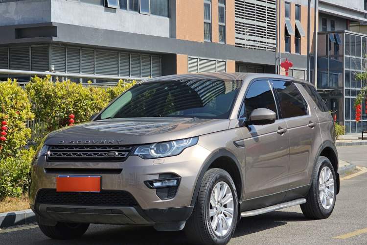 Used Land Rover Discovery Sport 2017 2.0T SE Exterior 1