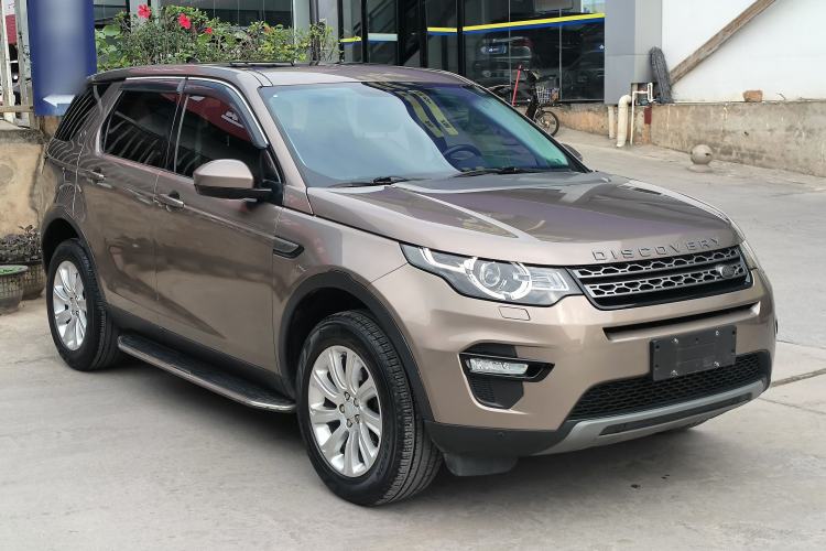 Used Land Rover Discovery Sport 2017 2.0T SE Exterior 2