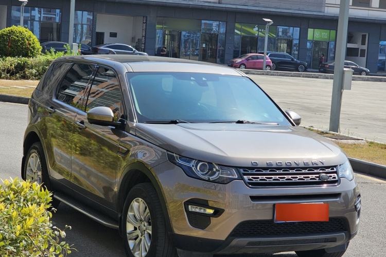 Used Land Rover Discovery Sport 2017 2.0T SE Exterior 3
