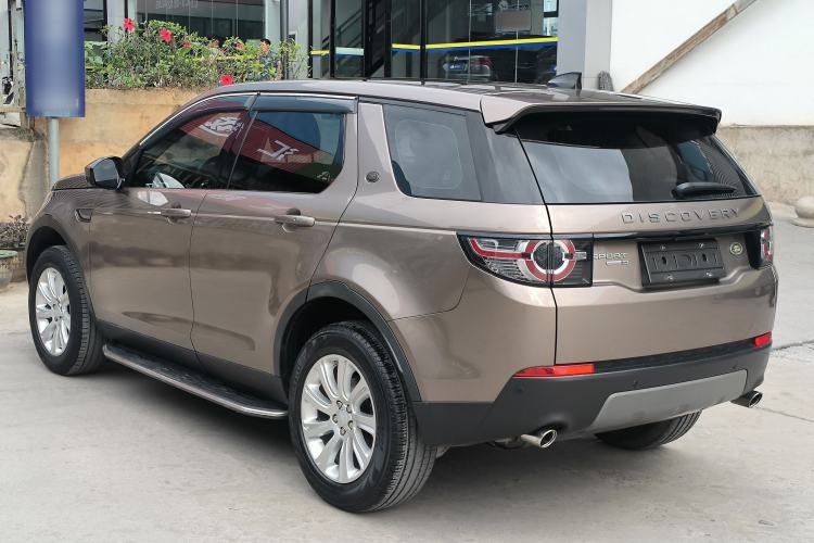 Used Land Rover Discovery Sport 2017 2.0T SE Exterior 4