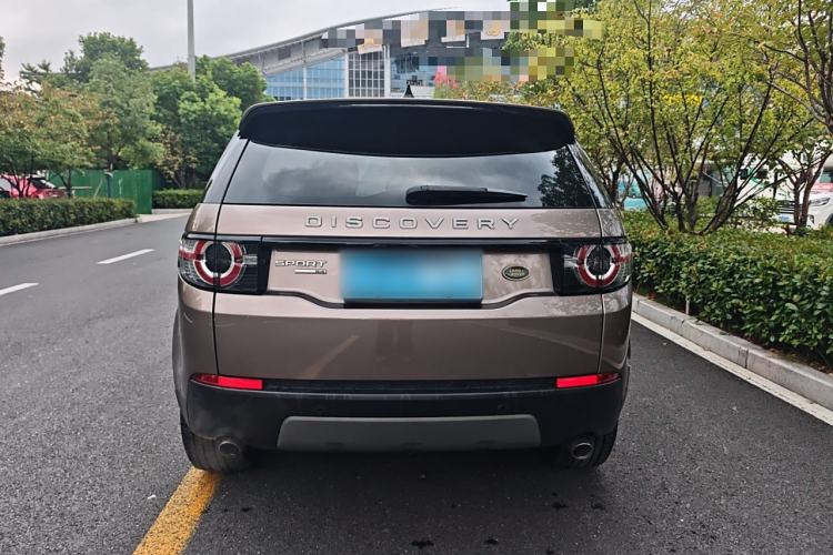 Used Land Rover Discovery Sport 2017 2.0T SE Exterior 4