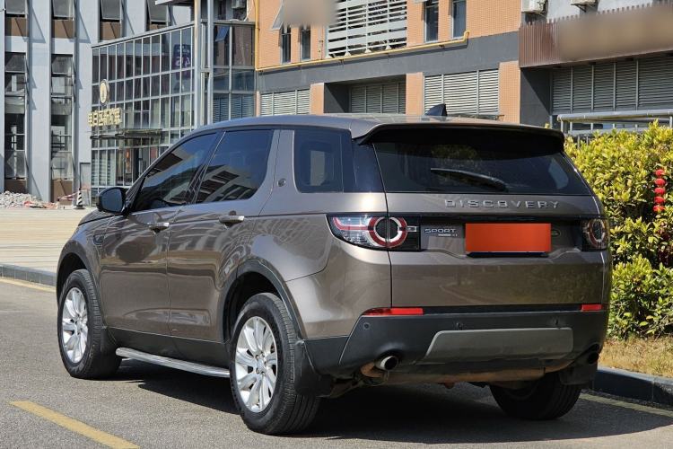 Used Land Rover Discovery Sport 2017 2.0T SE Exterior 4
