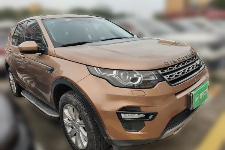 Used Land Rover Discovery Sport 2017 2.0T SE Front Right 45 Deg