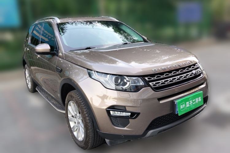 Used Land Rover Discovery Sport 2017 2.0T SE Front Right 45 Deg
