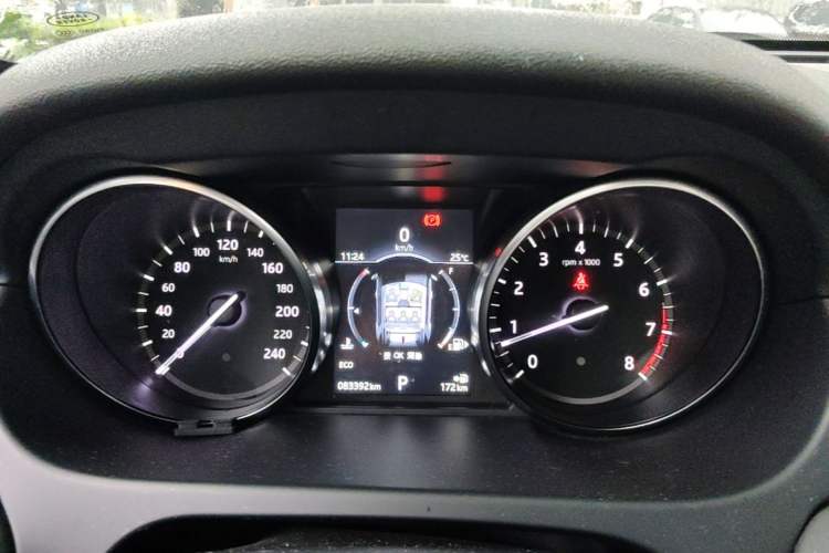 Used Land Rover Discovery Sport 2017 2.0T PURE Instrument Cluster