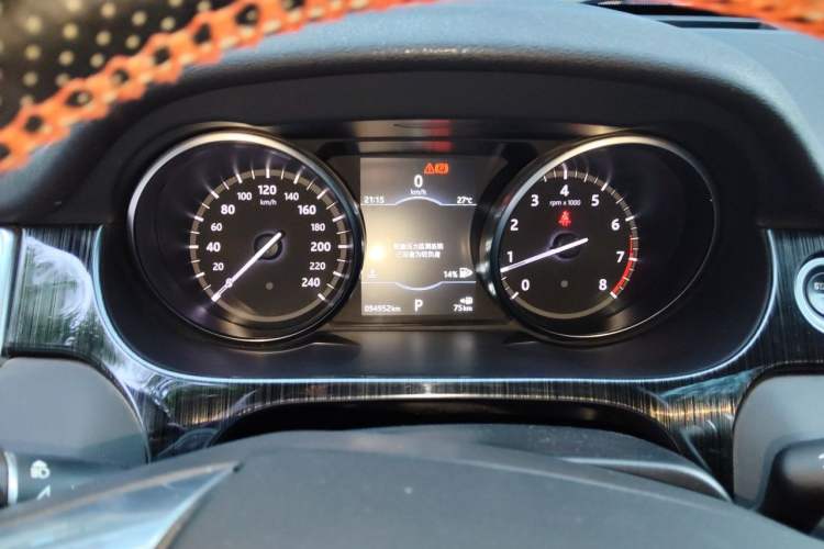 Used Land Rover Discovery Sport 2017 2.0T SE Instrument Cluster