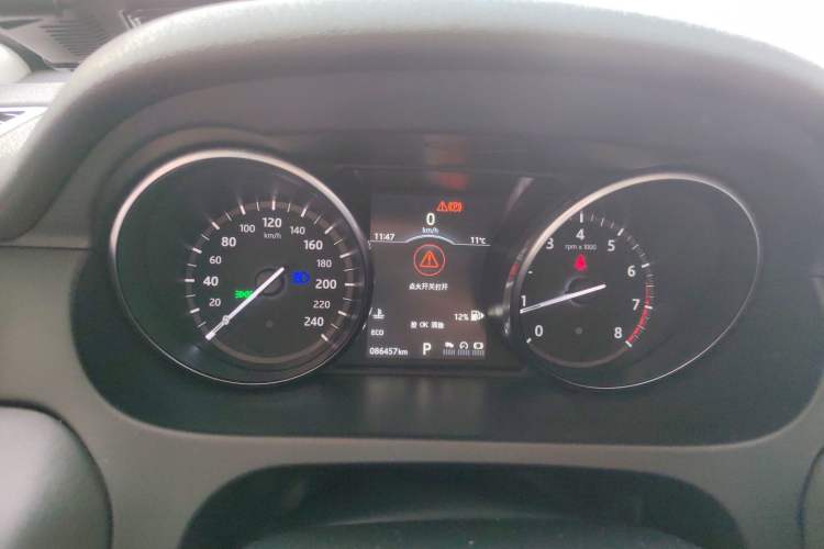 Used Land Rover Discovery Sport 2017 2.0T SE Instrument Cluster