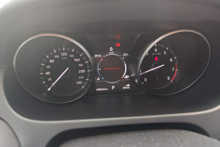 Used Land Rover Discovery Sport 2017 2.0T HSE Instrument Cluster