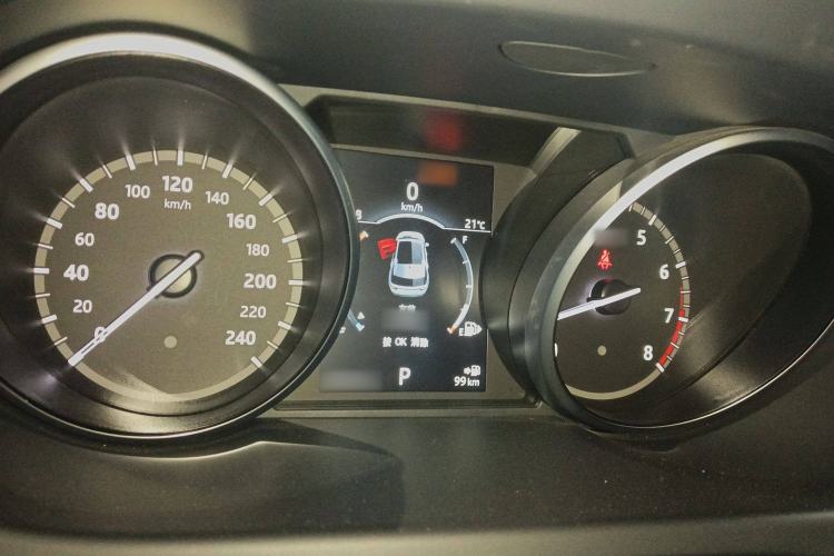 Used Land Rover Discovery Sport 2017 2.0T SE Instrument Cluster