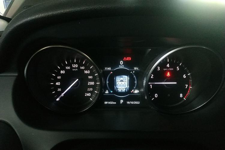 Used Land Rover Discovery Sport 2017 2.0T HSE Instrument Cluster