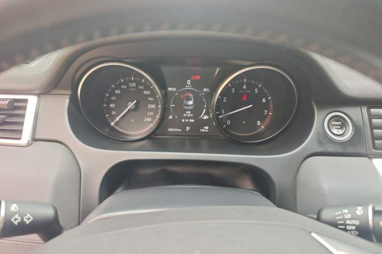 Used Land Rover Discovery Sport 2017 2.0T SE Instrument Cluster