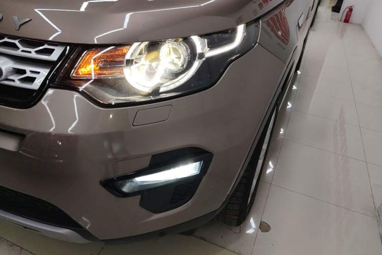 Used Land Rover Discovery Sport 2017 2.0T HSE Left Front Headlight