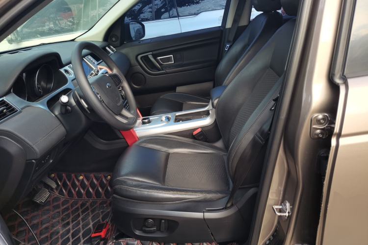 Used Land Rover Discovery Sport 2017 2.0T PURE Left Front Seat