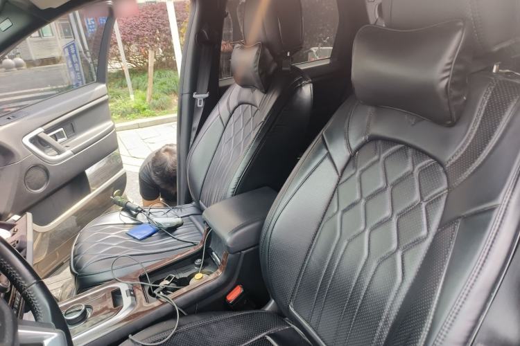 Used Land Rover Discovery Sport 2017 2.0T Cool Black Limited Edition Left Front Seat