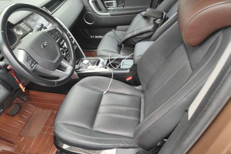 Used Land Rover Discovery Sport 2017 2.0T SE Left Front Seat
