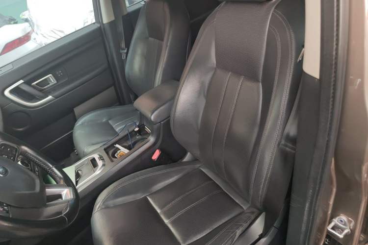 Used Land Rover Discovery Sport 2017 2.0T HSE Left Front Seat