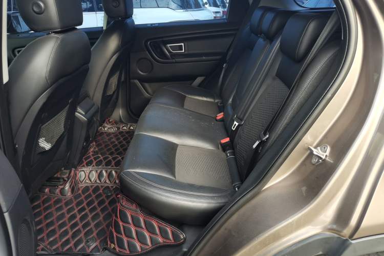 Used Land Rover Discovery Sport 2017 2.0T PURE Left Rear Seat