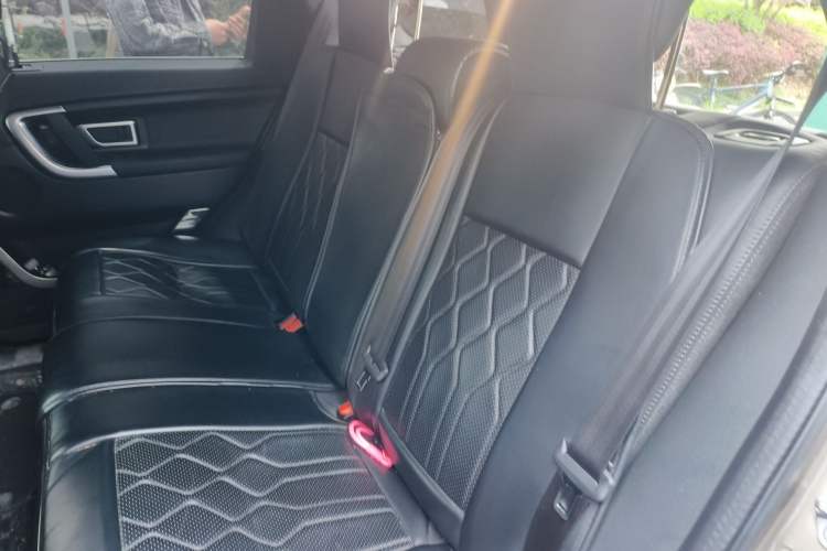 Used Land Rover Discovery Sport 2017 2.0T Cool Black Limited Edition Left Rear Seat