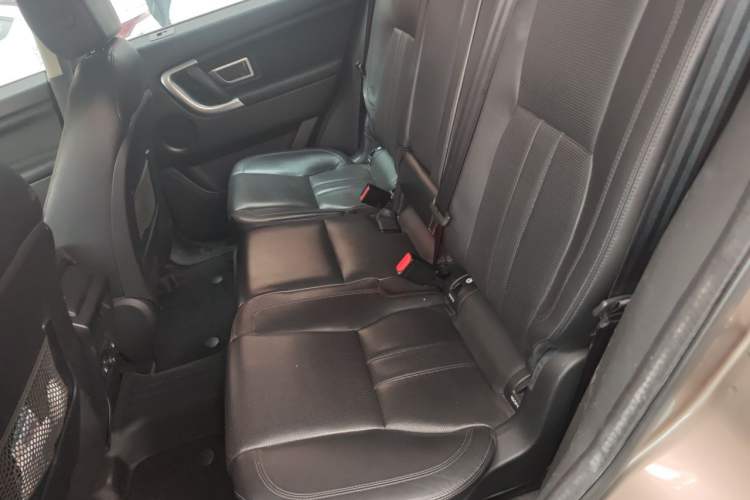 Used Land Rover Discovery Sport 2017 2.0T HSE Left Rear Seat